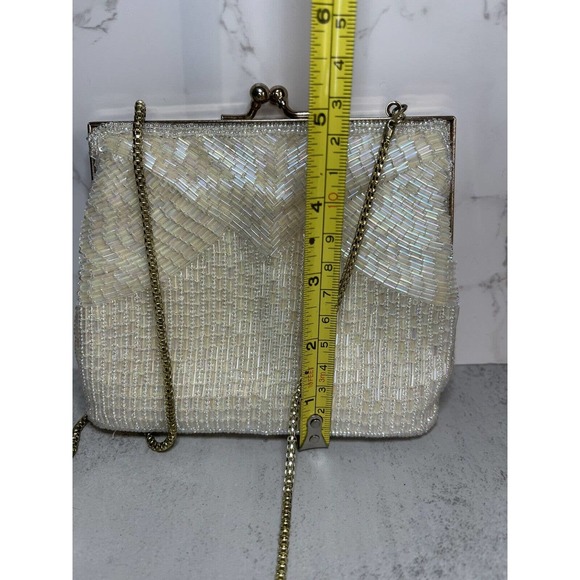Vintage Small Size White Pearl Shimmer on White Micro Bead Chain Purse 6" x 5" - Picture 9 of 10